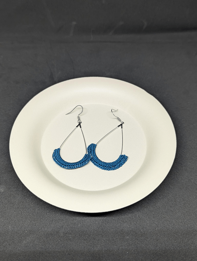 Boucles d'oreilles Créoles goutte d'eau bleu pétrole