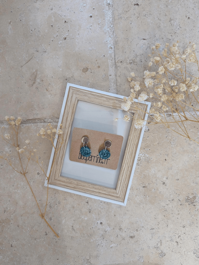 Boucles d'oreille clous vert émeraude métallisé