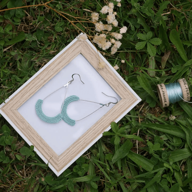 Boucles d'oreilles Créoles goutte d'eau bleu sarcelle