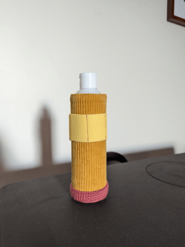 Etui à magnésie velours côtelé jaune 